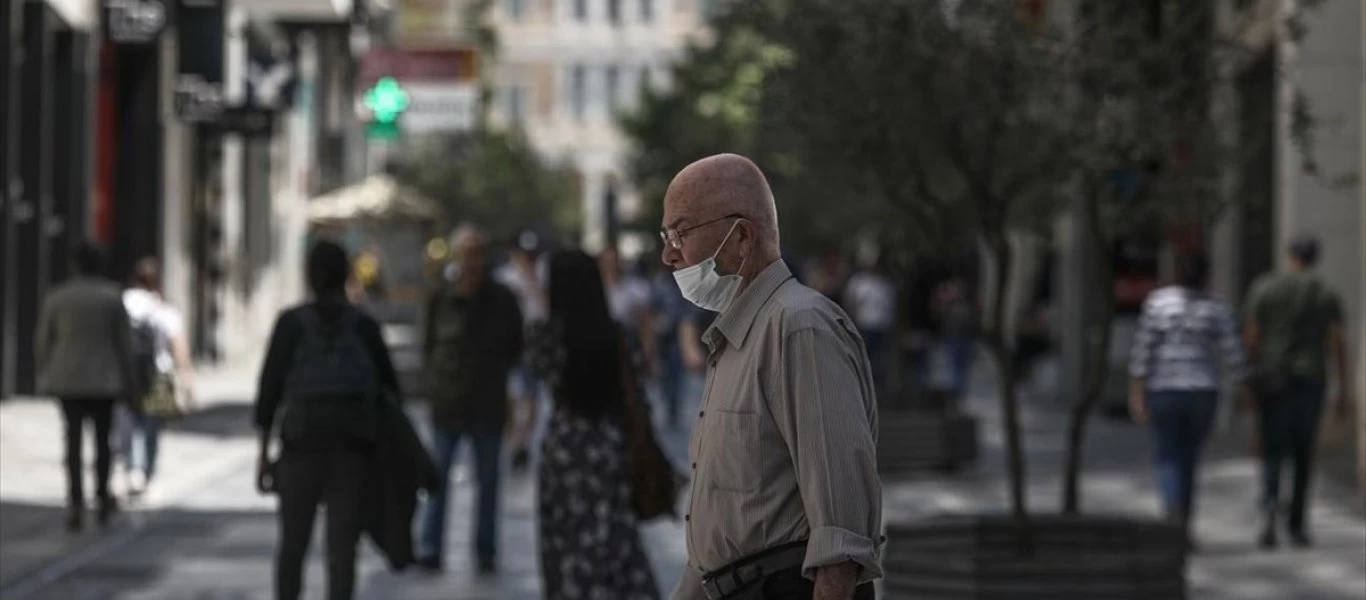 Μπάνια με… αντισηπτικά - Ν.Σύψας: «Όλο το καλοκαίρι θα κυκλοφορείτε με μάσκες - Θα κάνετε και tρίτη δόση»!